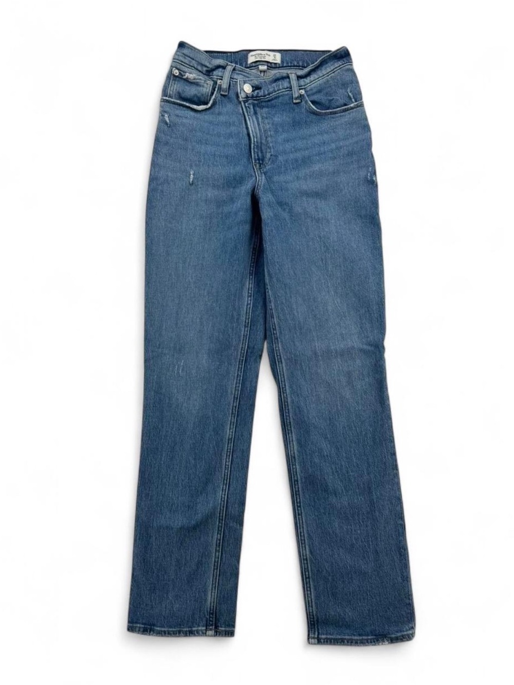 Abercrombie & Fitch "The '90s Straight" jeans in an Ultra High Rise fit 27/4R